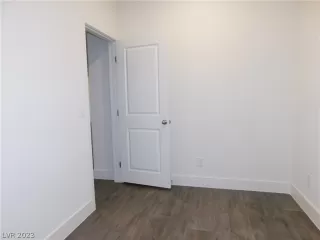 Photo #3: 2465876 Listing