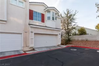 Photo #2: 2465901 Listing 