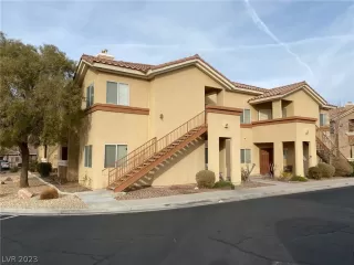 Photo #1: 2465922 Listing 