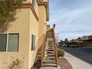 Photo #3: 2465922 Listing 