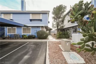 Photo #5: 2465931 Listing