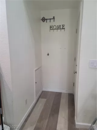 Photo #2: 2465953 Listing 