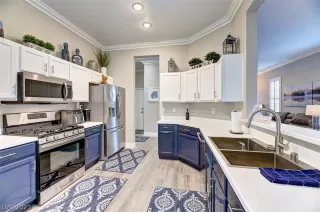 Photo #5: 2465962 Listing 