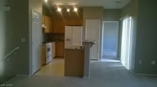 Photo #3: 2466028 Listing 