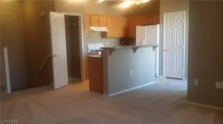 Photo #4: 2466028 Listing 