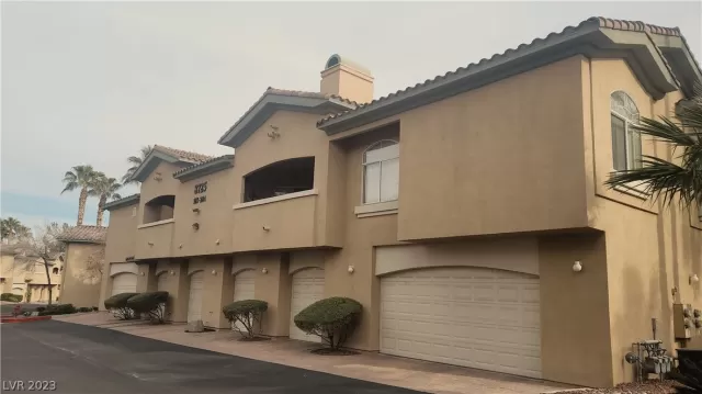 MLS: 2466030 Condo For Sale