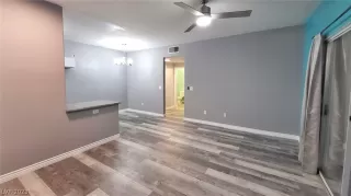 Photo #4: 2466033 Listing