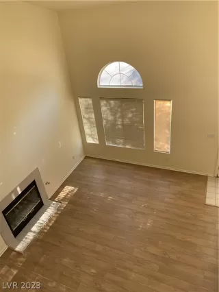 Photo #6: 2466067 Listing 