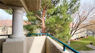 Photo #4: 2466091 Listing 