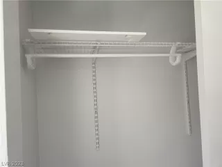 Photo #3: 2466111 Listing