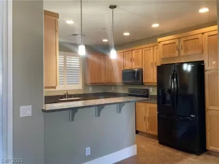 Photo #5: 2466138 Listing 