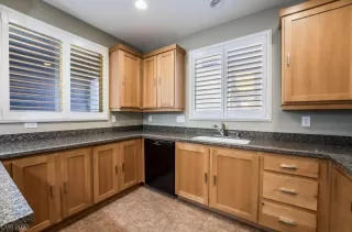 Photo #6: 2466138 Listing 