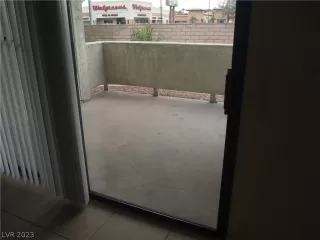 Photo #4: 2466185 Listing 