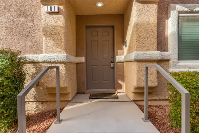 MLS: 2466202 Condo For Sale