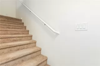 Photo #3: 2466202 Listing