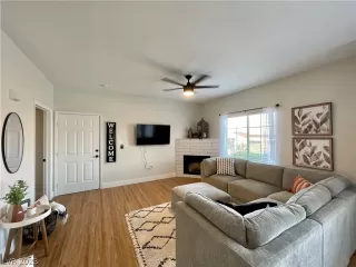 Photo #2: 2466204 Listing