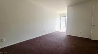 Photo #4: 2466244 Listing 