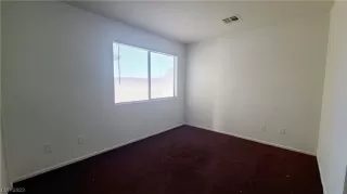 Photo #5: 2466244 Listing 