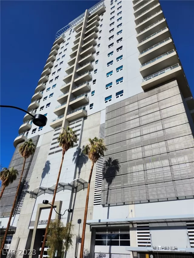 MLS: 2466258 Condo For Sale