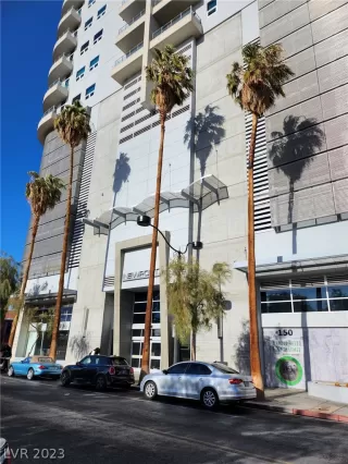 Photo #1: 2466258 Listing 