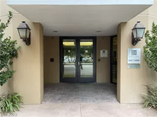 Photo #2: 2466275 Listing 