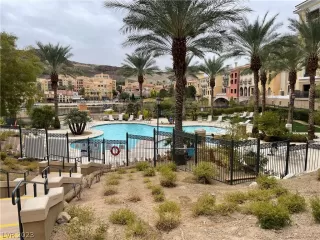 Photo #3: 2466275 Listing 