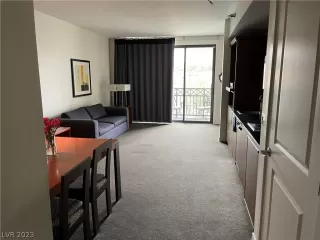 Photo #5: 2466275 Listing 