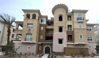 Photo #1: 2466287 Listing