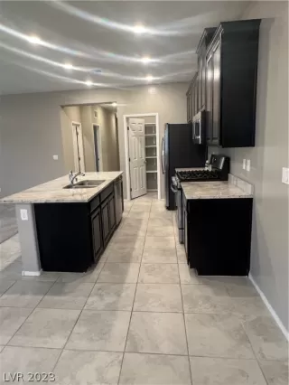 Photo #1: 2466294 Listing