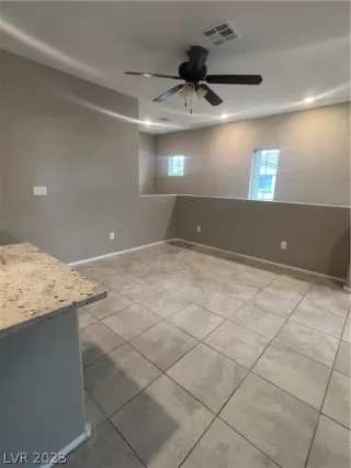 Photo #6: 2466294 Listing