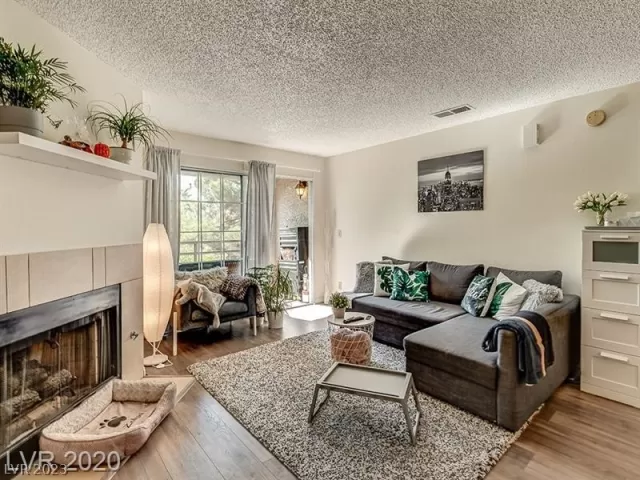 MLS: 2466296 Condo For Sale