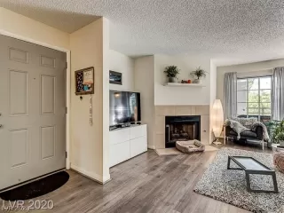 Photo #1: 2466296 Listing 