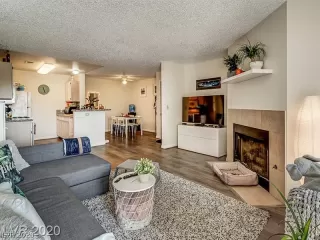 Photo #2: 2466296 Listing 