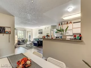 Photo #4: 2466296 Listing 