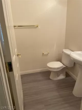 Photo #4: 2466347 Listing 