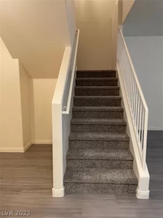 Photo #5: 2466347 Listing 