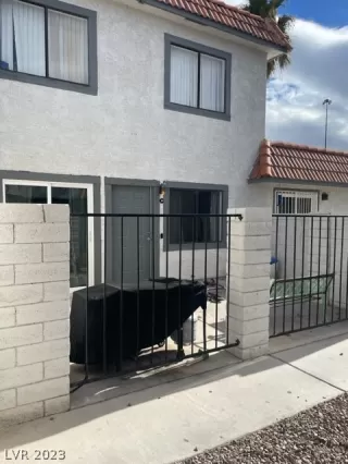 Photo #1: 2466357 Listing