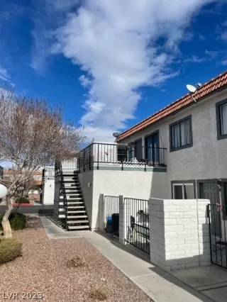 Photo #1: 2466363 Listing