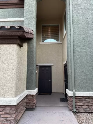 Photo #2: 2466378 Listing 