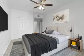 Photo #5: 2466386 Listing