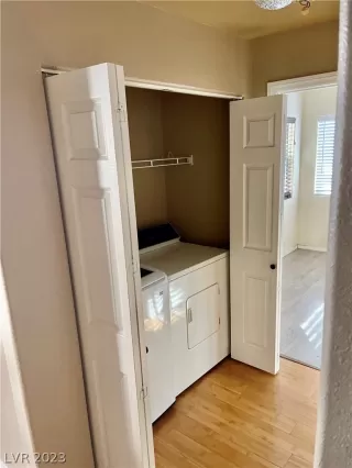 Photo #3: 2466401 Listing 