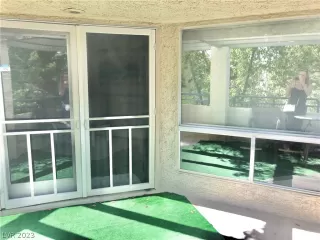 Photo #5: 2466418 Listing 