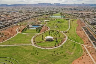 Photo #3: 2466419 Listing