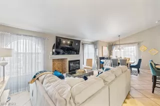 Photo #2: 2466452 Listing