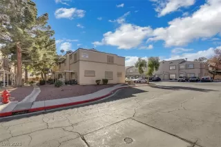 Photo #3: 2466453 Listing