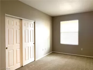 Photo #4: 2466482 Listing