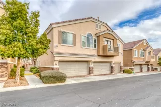 Photo #1: 2466489 Listing