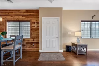 Photo #4: 2466489 Listing