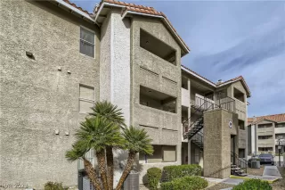 Photo #1: 2466524 Listing