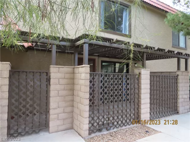 MLS: 2466553 Condo For Sale